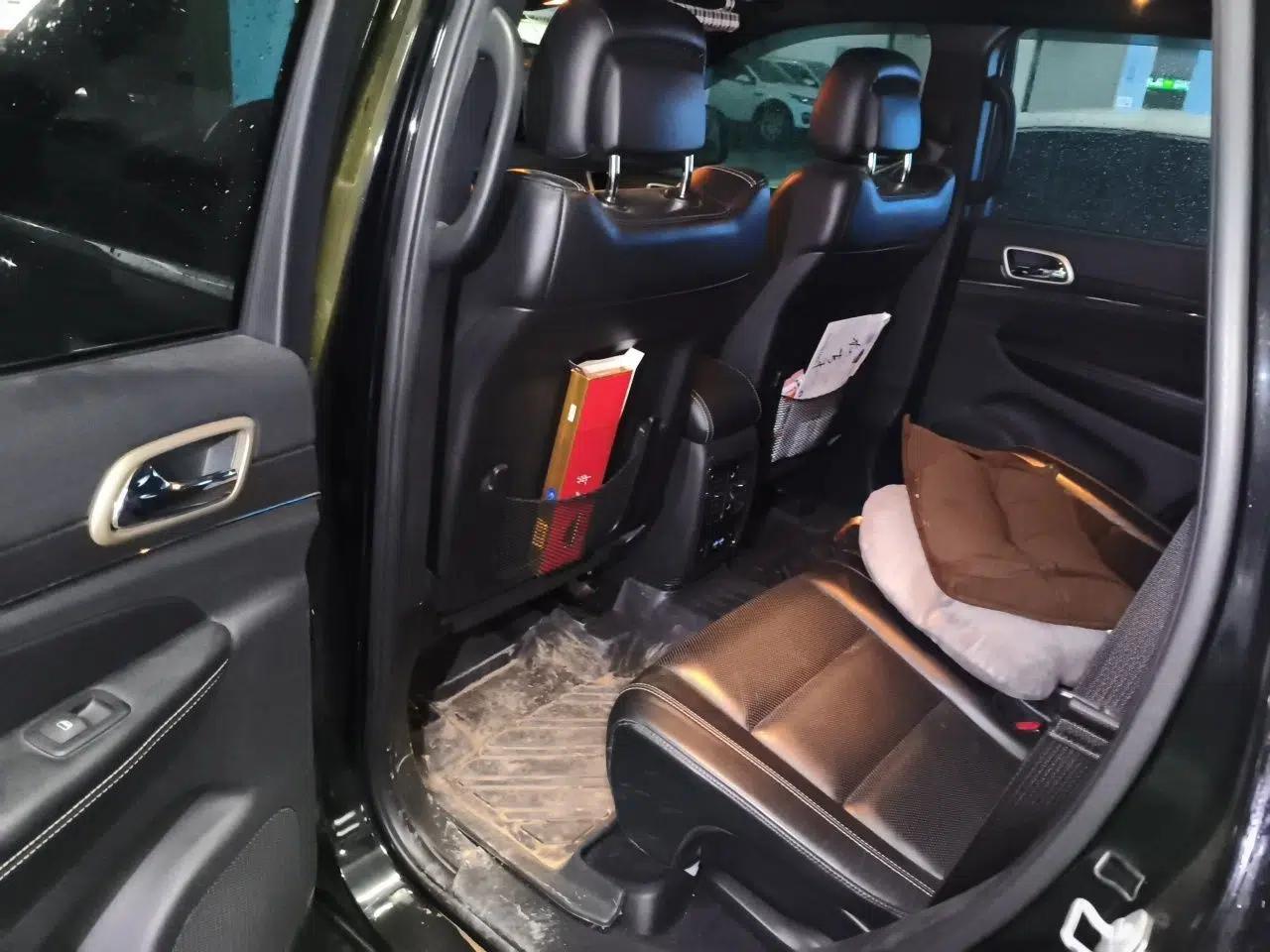 Jeep Grand Cherokee 2016 3.0L Elite Navigation Edition — миниатюра 18