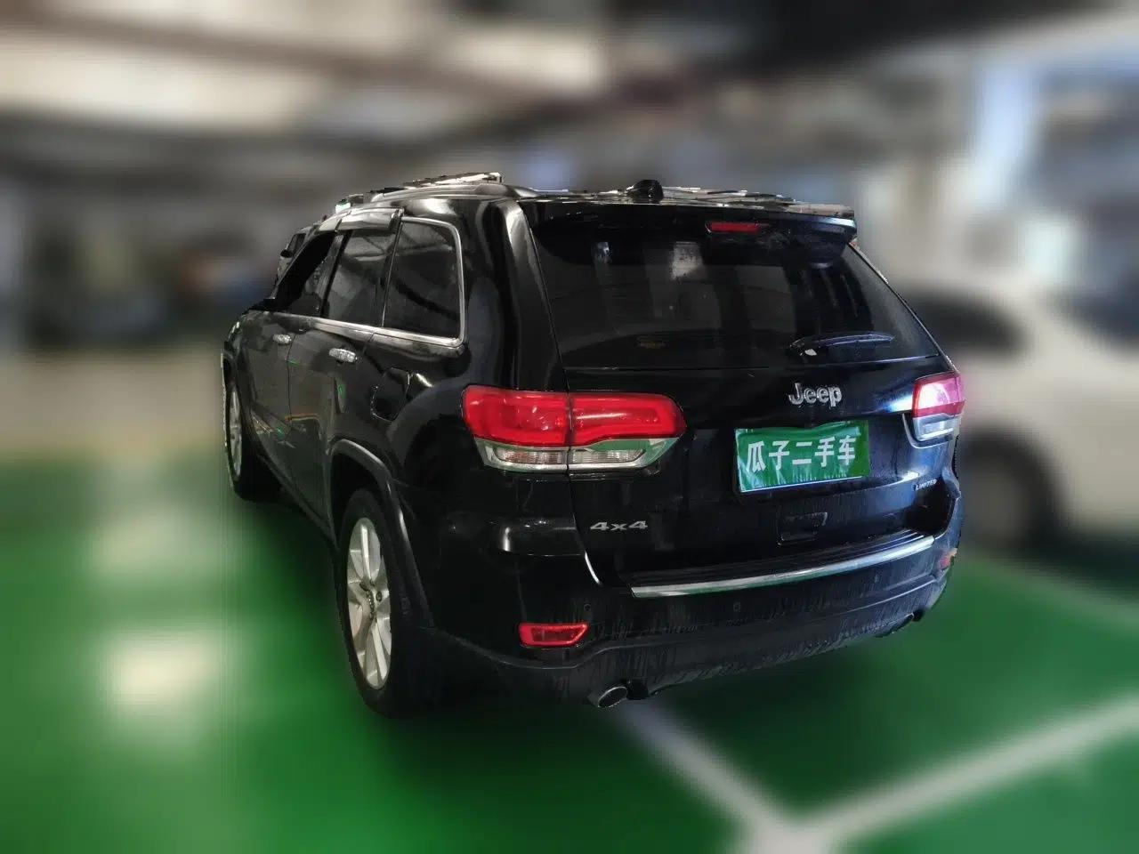 Jeep Grand Cherokee 2016 3.0L Elite Navigation Edition — миниатюра 4