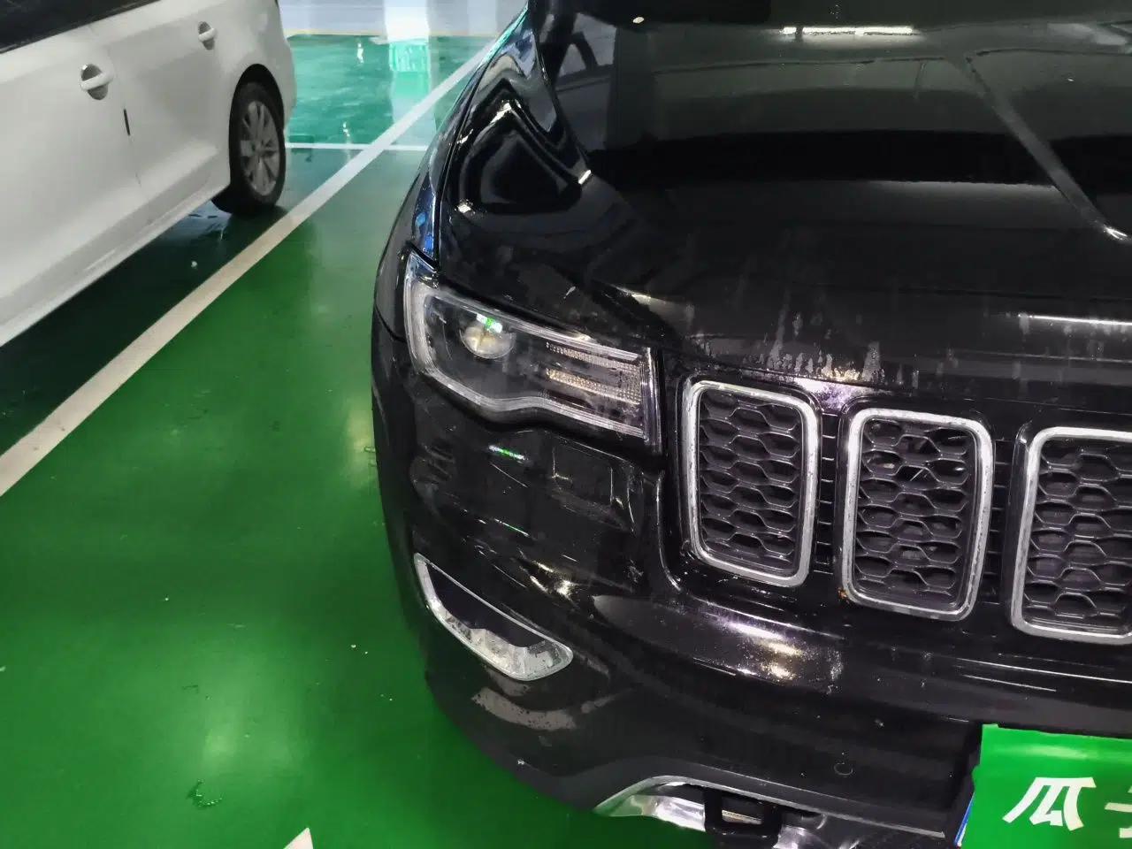 Jeep Grand Cherokee 2016 3.0L Elite Navigation Edition — миниатюра 7