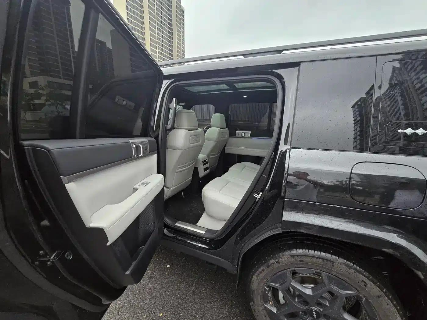 Titanium 7 2025 Model 190KM 4WD Ultra Edition — миниатюра 6