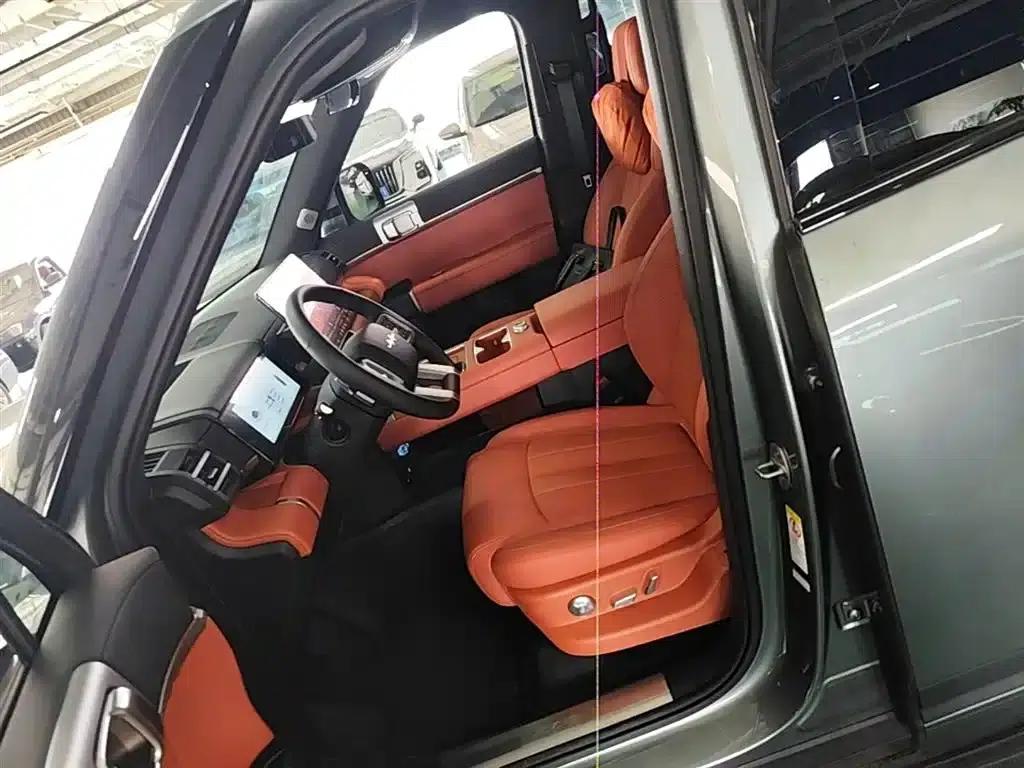 Titanium 7 2025 Model 190KM 4WD Ultra Edition — миниатюра 15