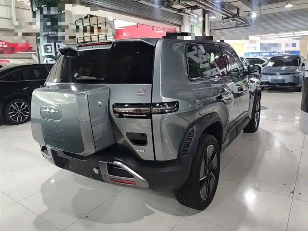 Titanium 3 2025 Model 501KM AWD Ultra Edition — миниатюра 7