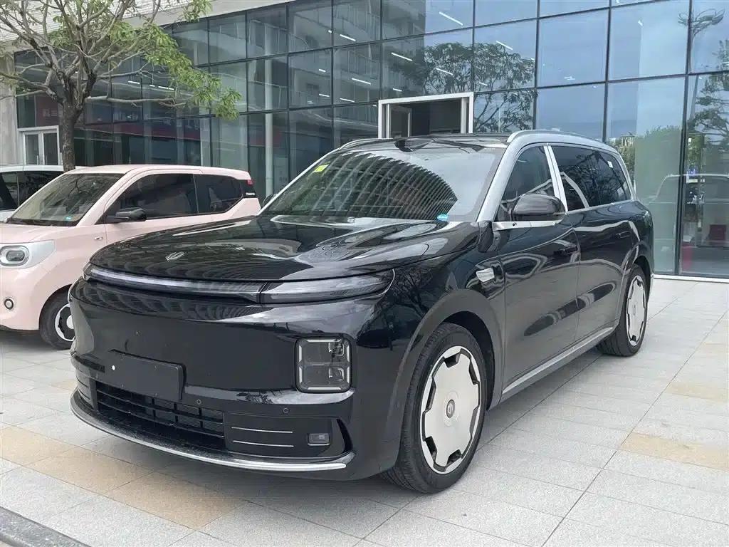 Leapmotor D19 2026 Range Extended 500 Smart Edition (6-seater) — миниатюра 1