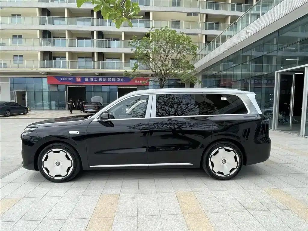 Leapmotor D19 2026 Range Extended 500 Smart Edition (6-seater) — миниатюра 3