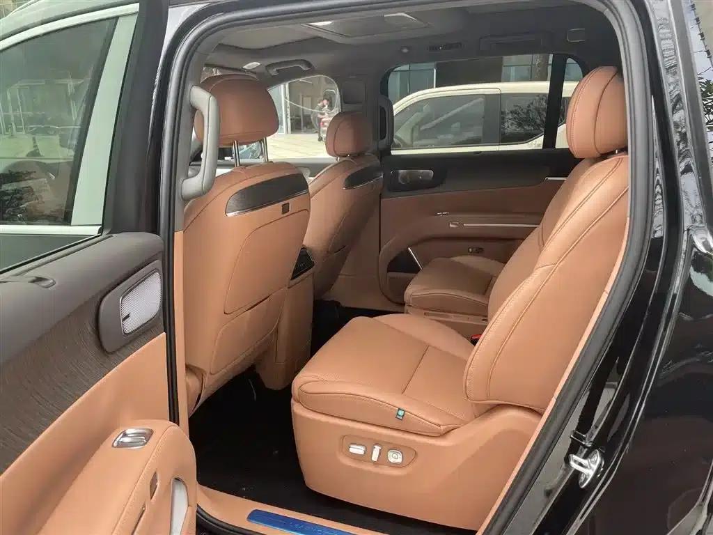 Leapmotor D19 2026 Range Extended 500 Smart Edition (6-seater) — миниатюра 6