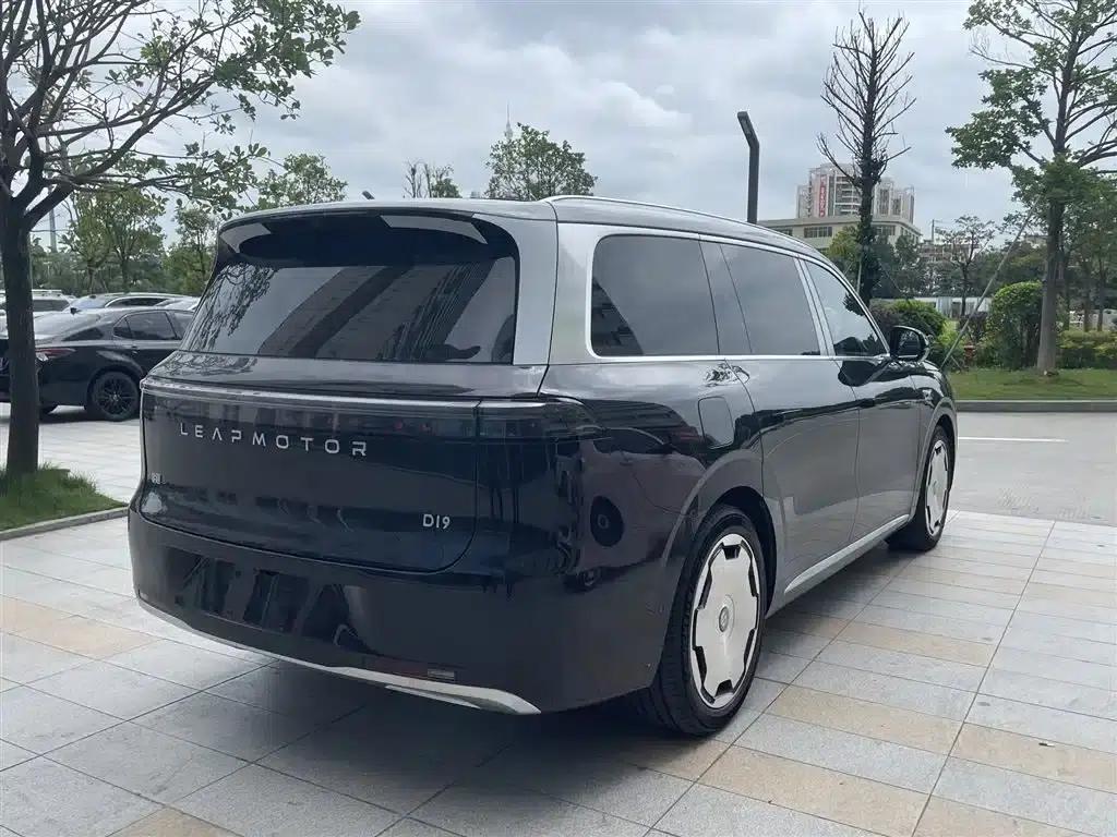 Leapmotor D19 2026 Range Extended 500 Smart Edition (6-seater) — миниатюра 9