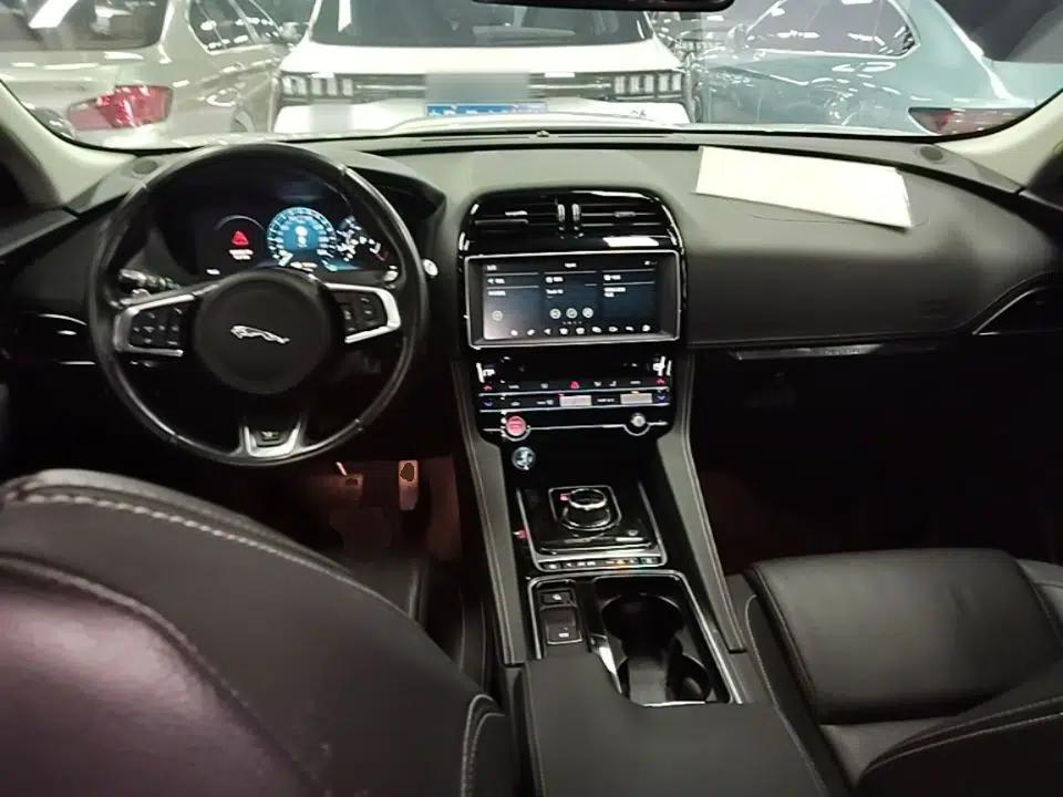 Jaguar F-PACE 2018 3.0 SC Four-Wheel Drive R-Sport Sport Edition — миниатюра 13