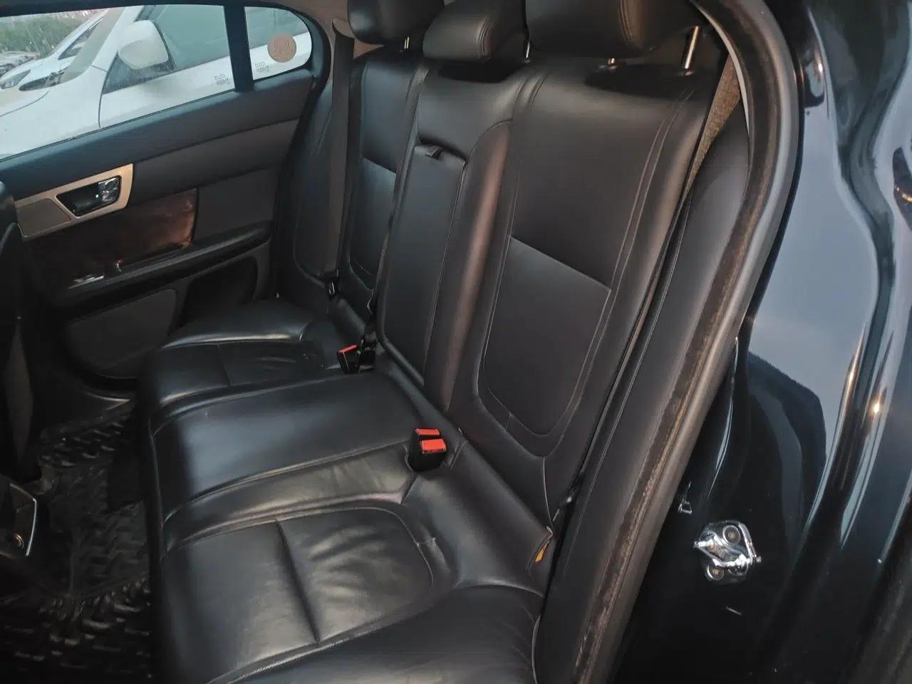 Jaguar XF 2012 XF 3.0L V6 Luxury Edition — миниатюра 18