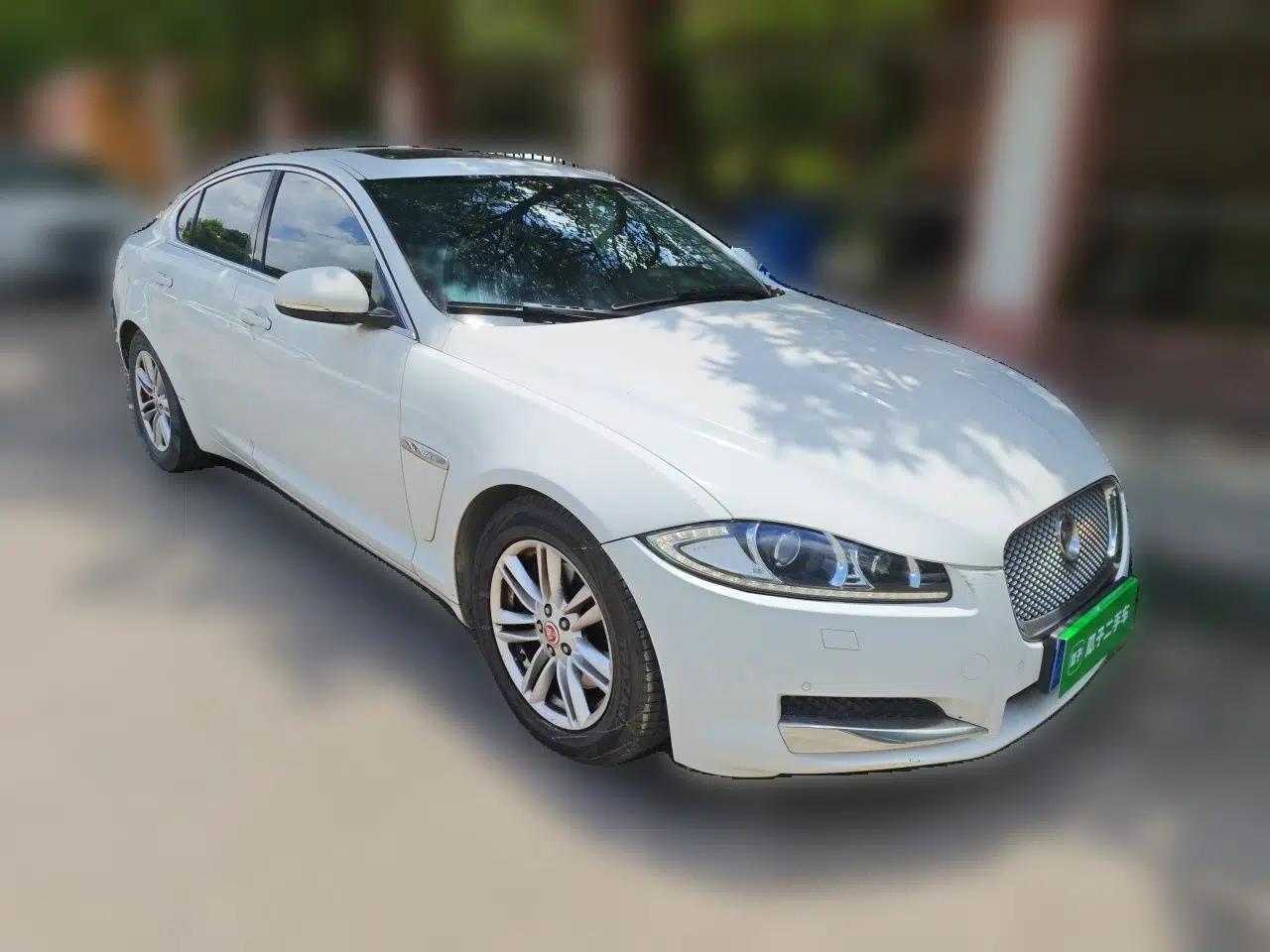 Jaguar XF 2015 XF 2.0T Prestige Edition — миниатюра 3