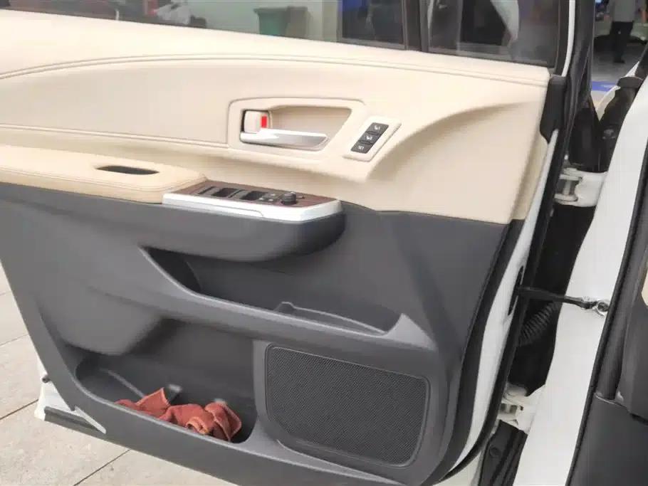 2023 Grevia 2.5L Hybrid Premium Plus Edition — миниатюра 7