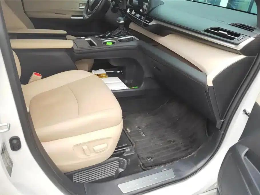 2023 Grevia 2.5L Hybrid Premium Plus Edition — миниатюра 8