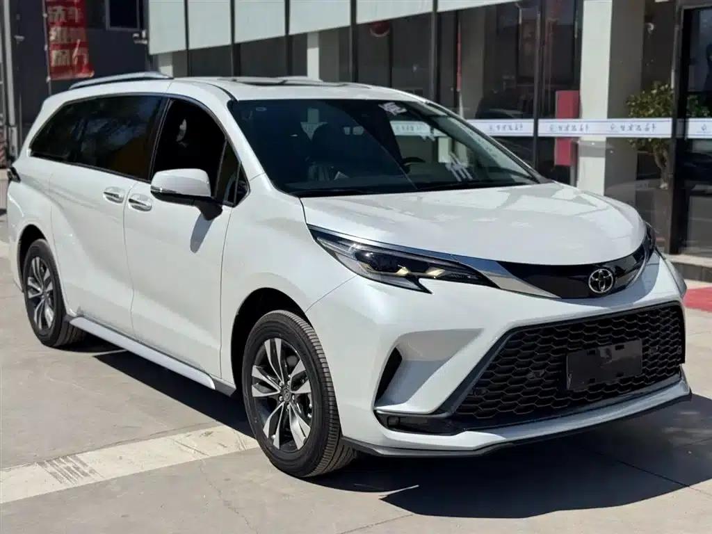 2026 Grevia 2.5L Hybrid Luxury Edition — миниатюра 3