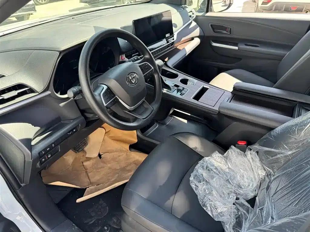 2026 Grevia 2.5L Hybrid Luxury Edition — миниатюра 7