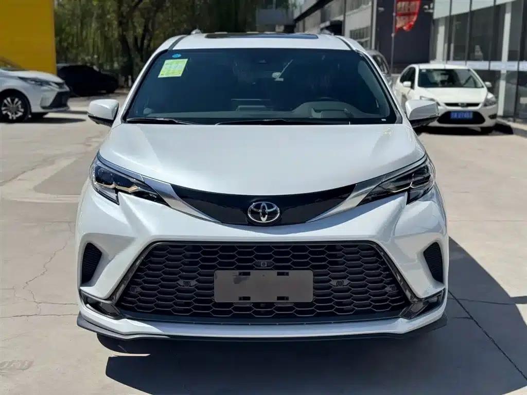 2026 Grevia 2.5L Hybrid Premium PLUS AWD — миниатюра 2