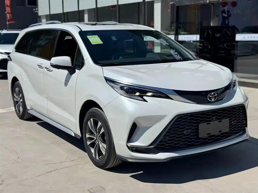 2026 Grevia 2.5L Hybrid Premium PLUS AWD — миниатюра 3