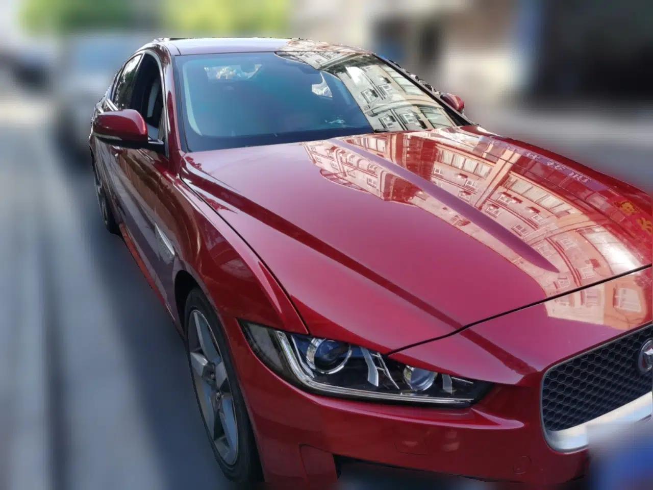 Jaguar XE 2017 2.0T 200 PS R-Sport — миниатюра 3