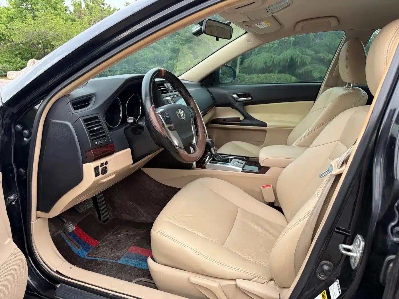 Reiz 2010 2.5S Elegance Edition — миниатюра 4