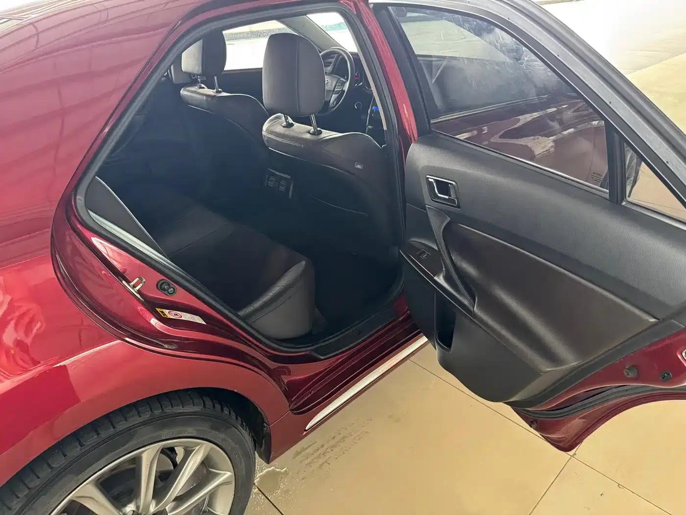 Reiz 2013 2.5V Premium Edition — миниатюра 15