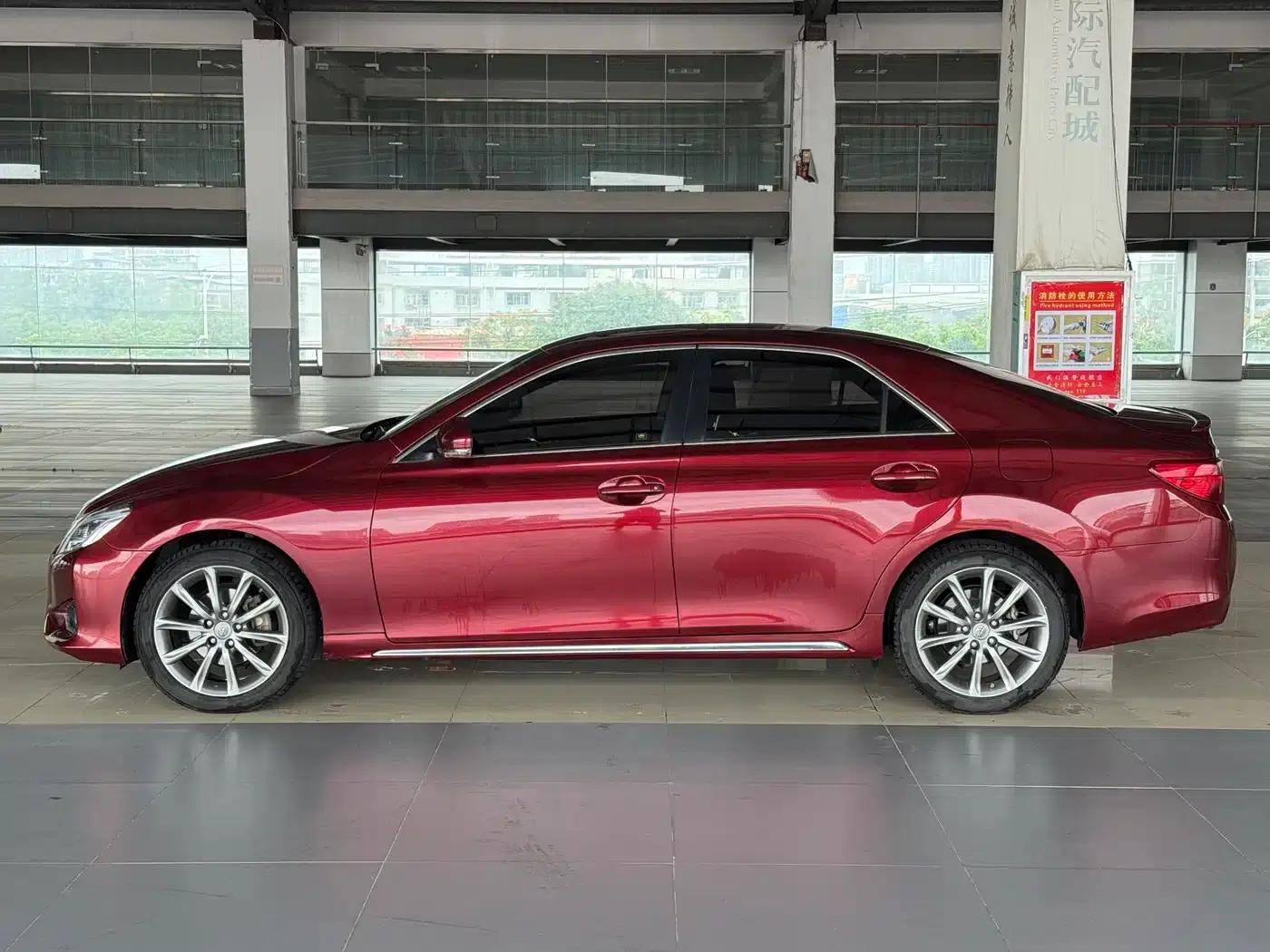 Reiz 2013 2.5V Premium Edition — миниатюра 3