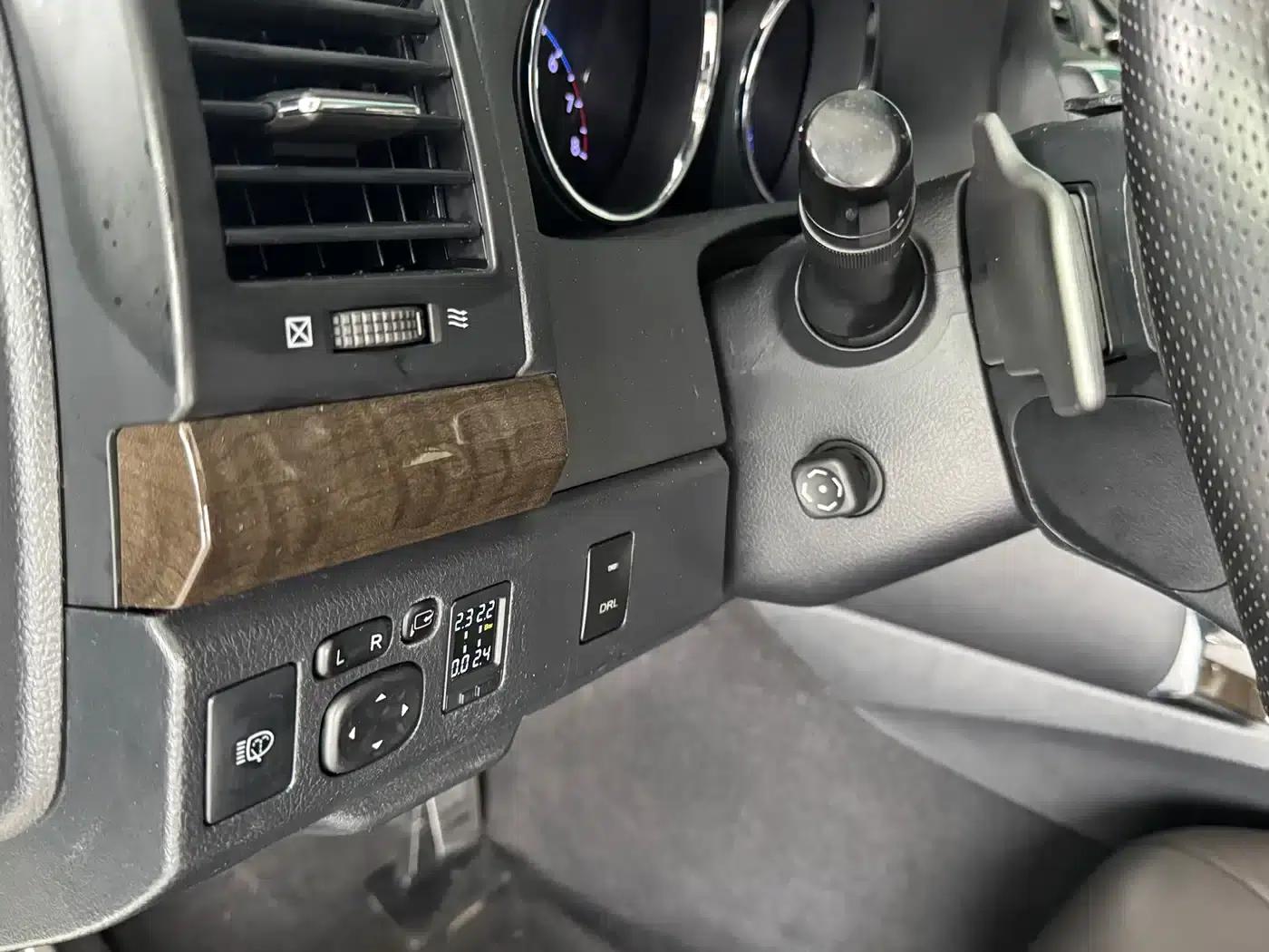 Reiz 2013 2.5V Premium Edition — миниатюра 7