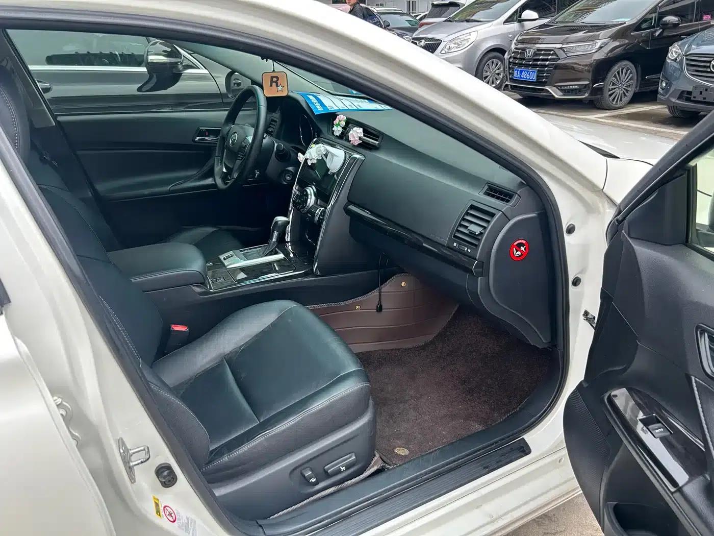 Reiz 2013 2.5V Elite Edition — миниатюра 4