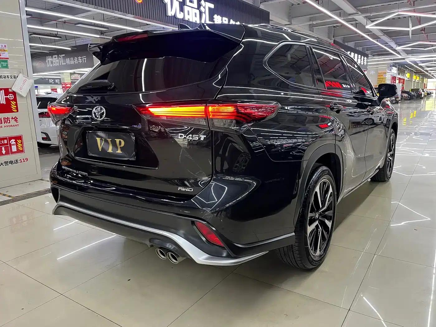 Crown Land Cruiser 2022 2.0T 4WD Sporty Edition — миниатюра 15