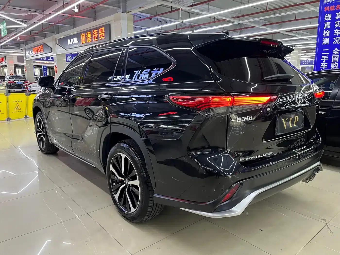 Crown Land Cruiser 2022 2.0T 4WD Sporty Edition — миниатюра 17