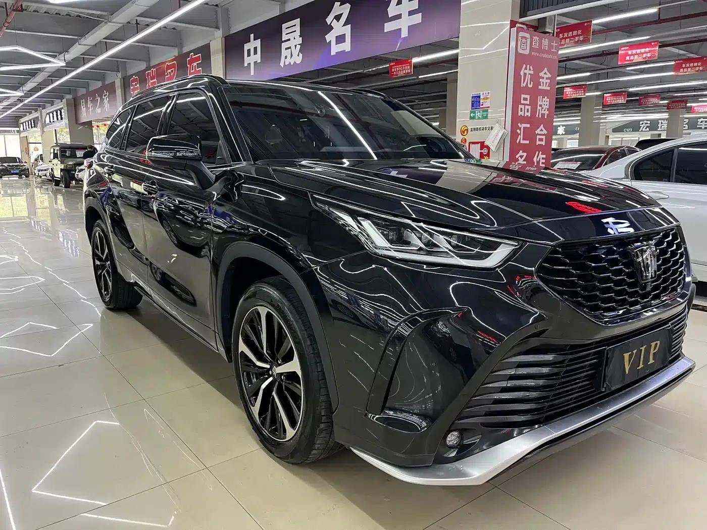 Crown Land Cruiser 2022 2.0T 4WD Sporty Edition — миниатюра 3