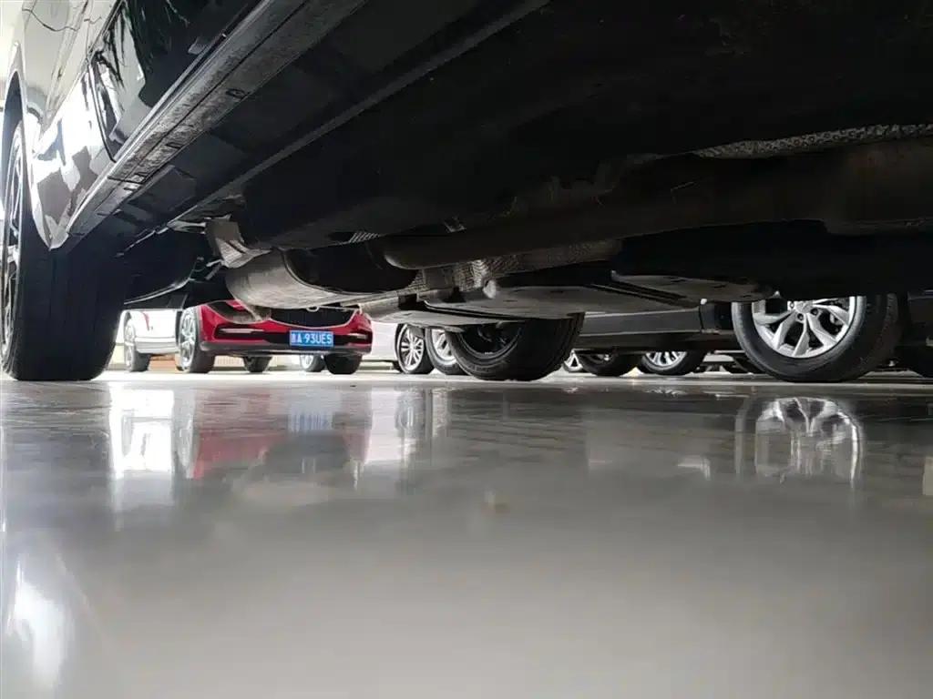 Crown Land Cruiser 2023 2.5L HEV 4WD Premium Edition — миниатюра 21