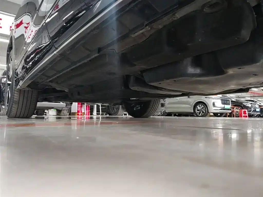 Crown Land Cruiser 2023 2.5L HEV 4WD Premium Edition — миниатюра 22