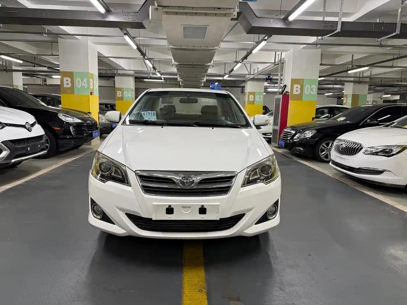 2013 Corolla 1.6L Manual Deluxe Edition — миниатюра 1