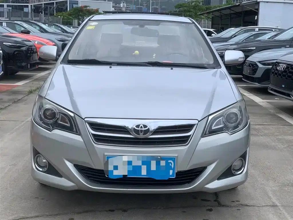 Corolla 2013 1.6L Automatic Deluxe Edition — миниатюра 2