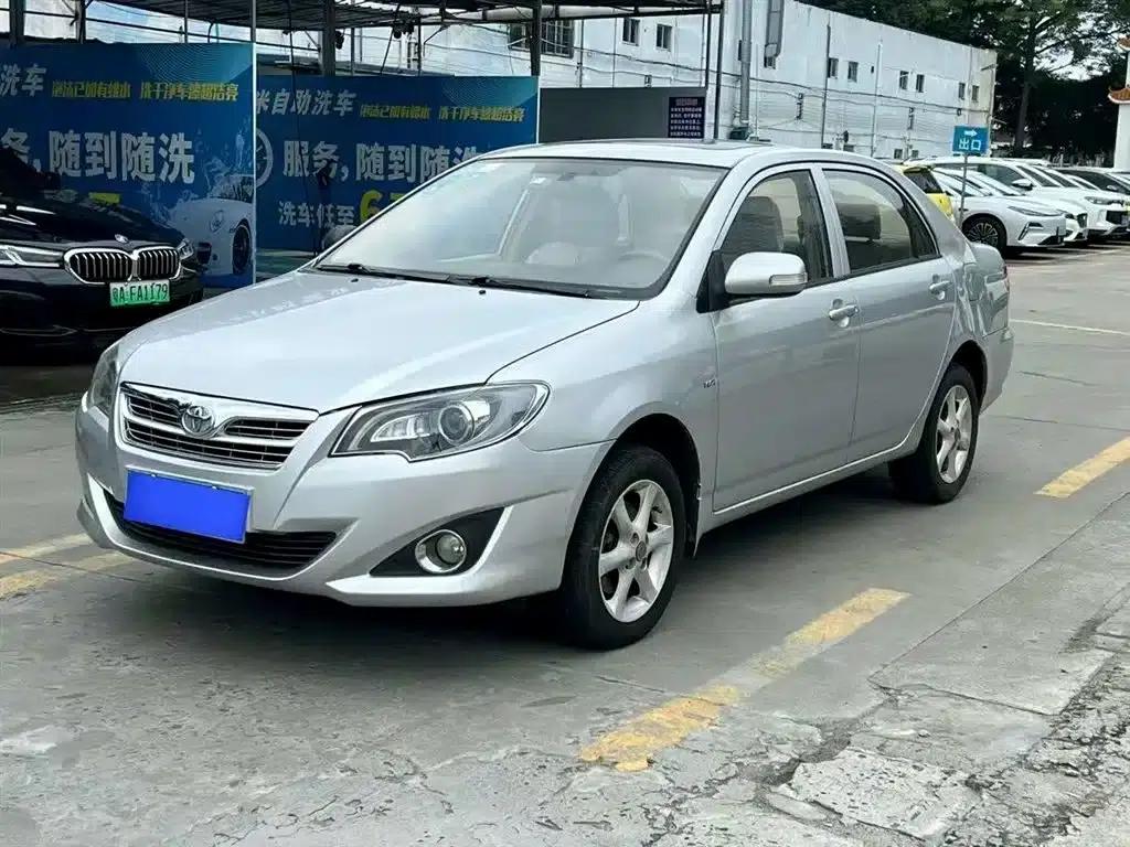Corolla 2013 1.6L Automatic Deluxe Edition — миниатюра 2