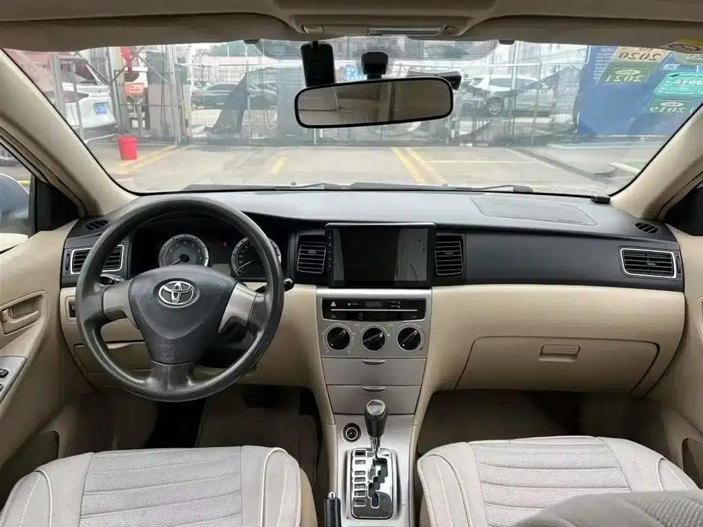 Corolla 2013 1.6L Automatic Deluxe Edition — миниатюра 5