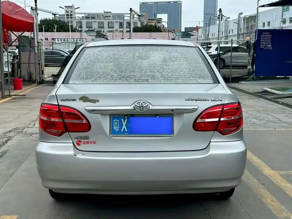 Corolla 2013 1.6L Automatic Deluxe Edition — миниатюра 8