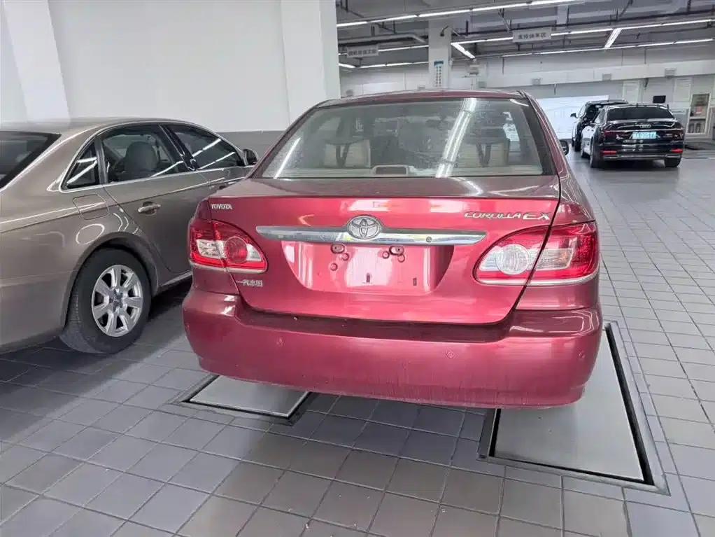 Corolla 2010 1.6L Automatic Classic Edition — миниатюра 5