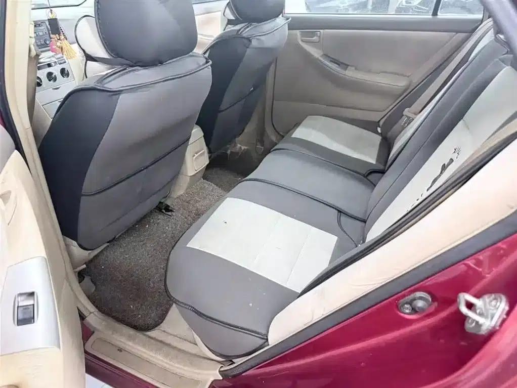 Corolla 2010 1.6L Automatic Classic Edition — миниатюра 6