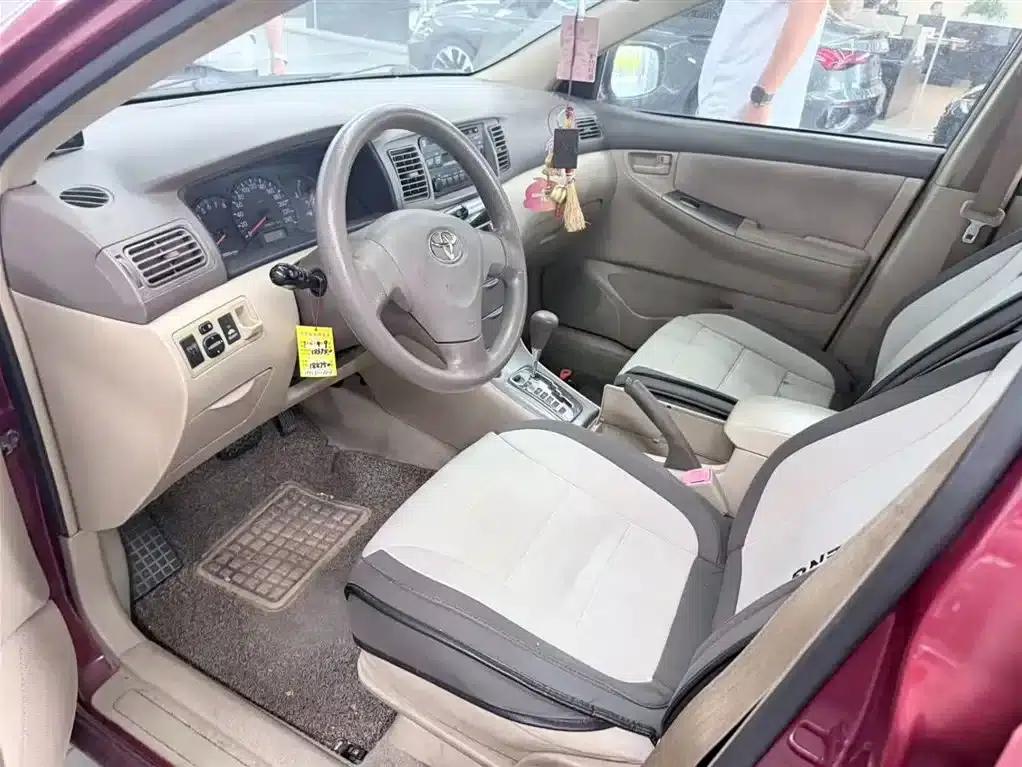 Corolla 2010 1.6L Automatic Classic Edition — миниатюра 7