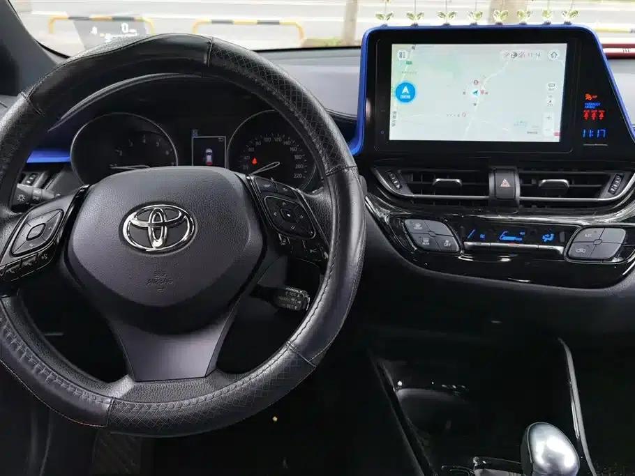 Toyota C-HR 2020 2.0L Leading Edition — миниатюра 13