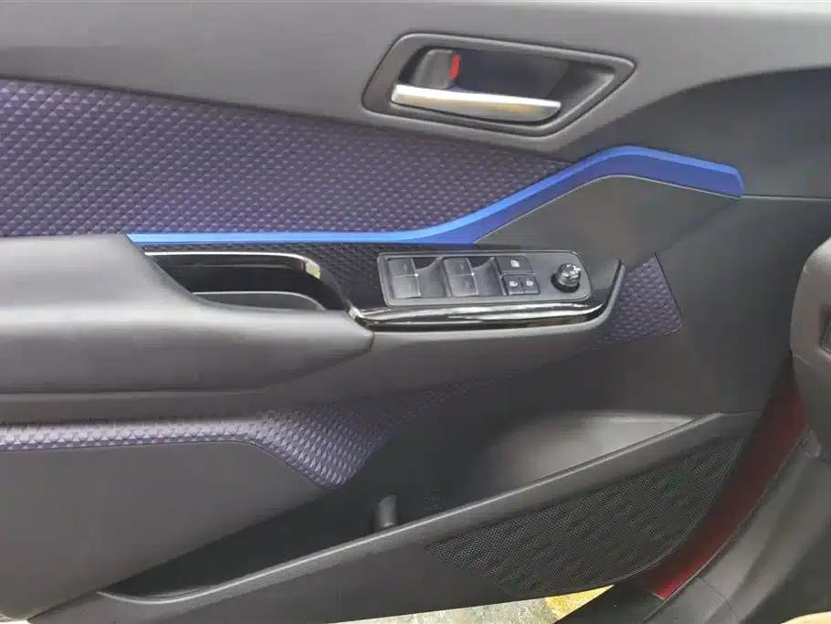 Toyota C-HR 2020 2.0L Leading Edition — миниатюра 7