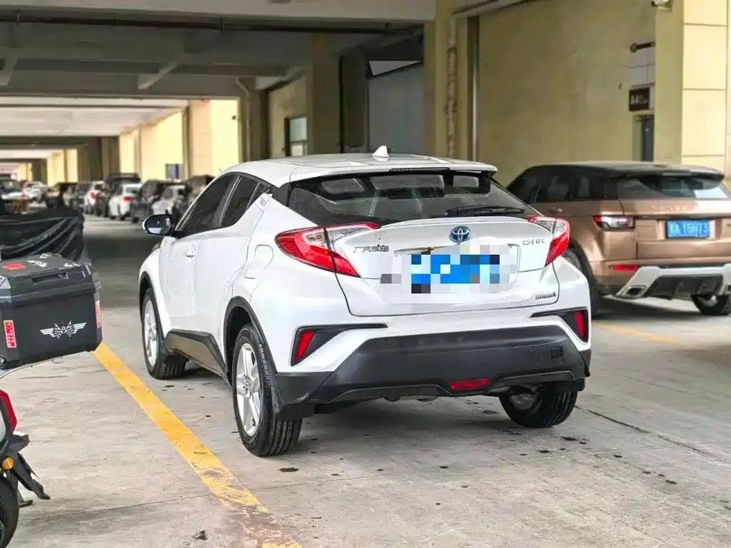 Toyota C-HR 2021 Hybrid 2.0L E-CVT Luxury Edition — миниатюра 5
