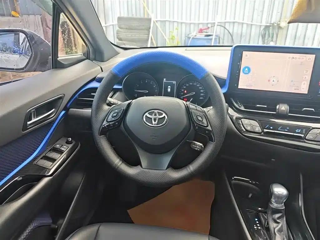 Toyota C-HR 2020 2.0L Leading Edition — миниатюра 11