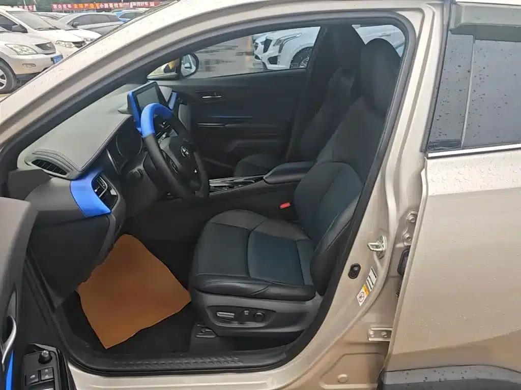 Toyota C-HR 2020 2.0L Leading Edition — миниатюра 15