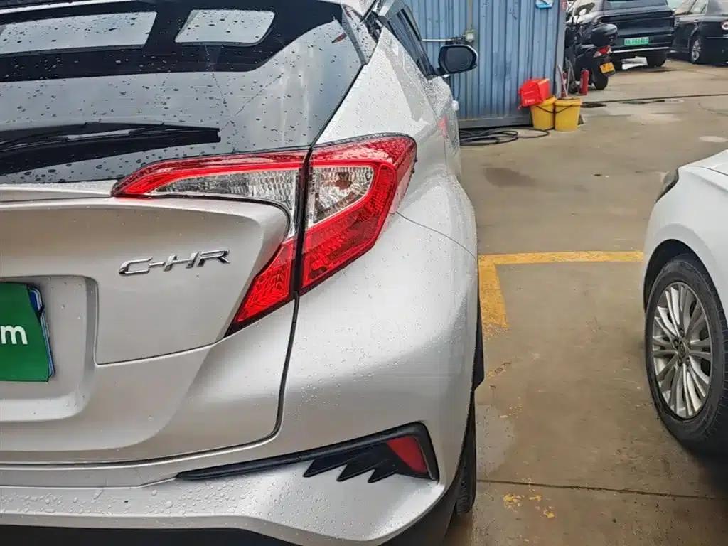 Toyota C-HR 2020 2.0L Leading Edition — миниатюра 8