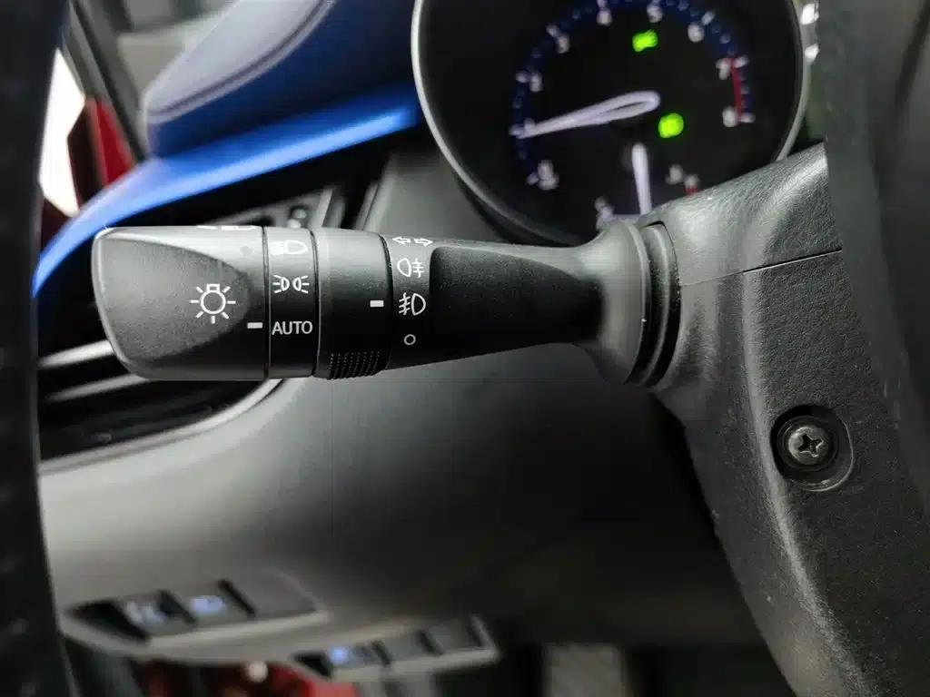 2018 Toyota IZOA 2.0L Elegance Edition (National V Emission Standard) — миниатюра 21