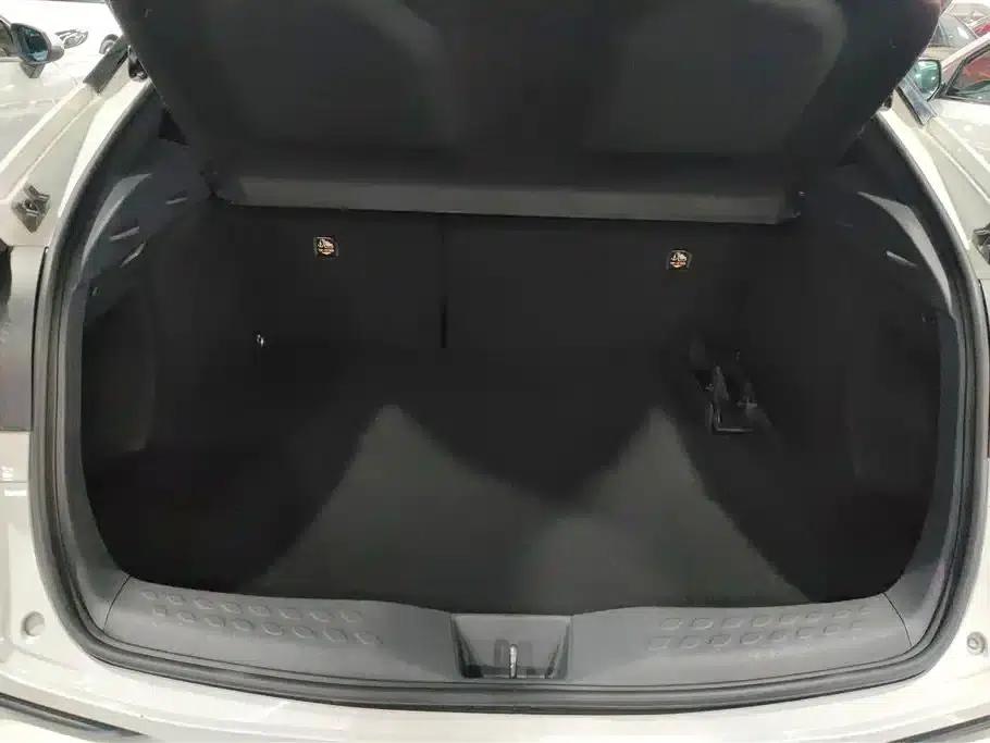 2018 Toyota IZOA 2.0L Aeolus Sunroof Edition (National VI Emission Standard) — миниатюра 4
