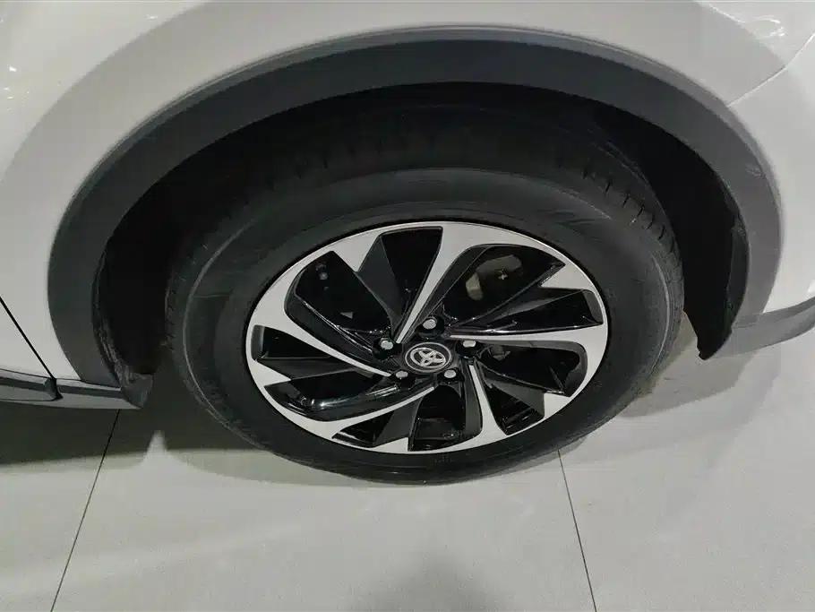 2018 Toyota IZOA 2.0L Aeolus Sunroof Edition (National VI Emission Standard) — миниатюра 6