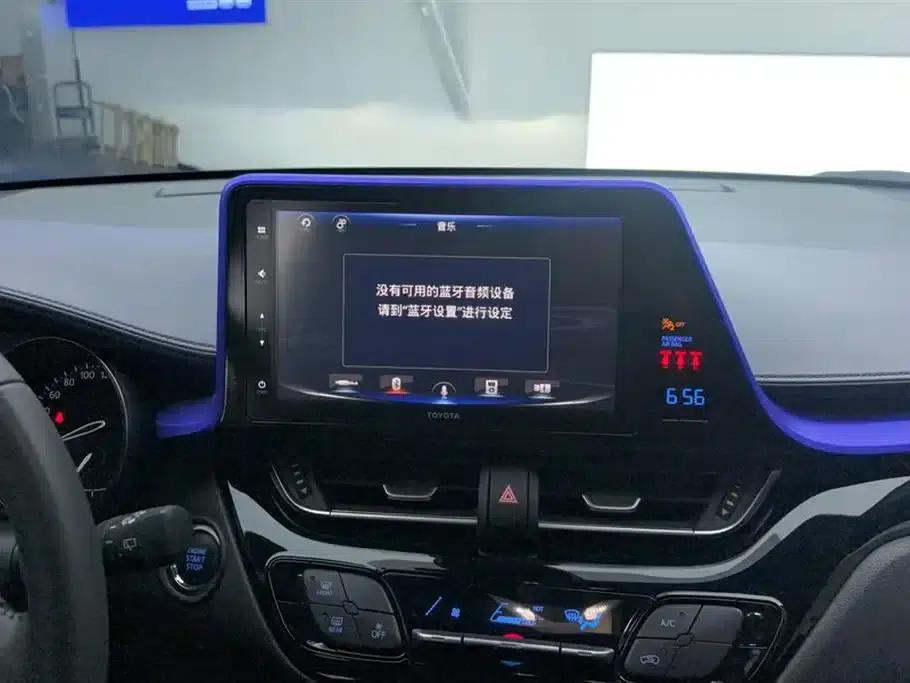 2020 Toyota IZOA 2.0L Ecstasy Edition — миниатюра 13