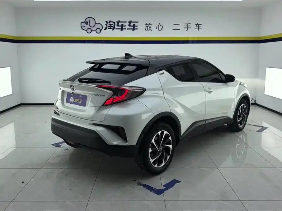 2020 Toyota IZOA 2.0L Ecstasy Edition — миниатюра 3