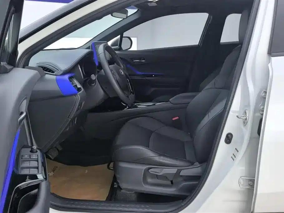 2020 Toyota IZOA 2.0L Ecstasy Edition — миниатюра 9